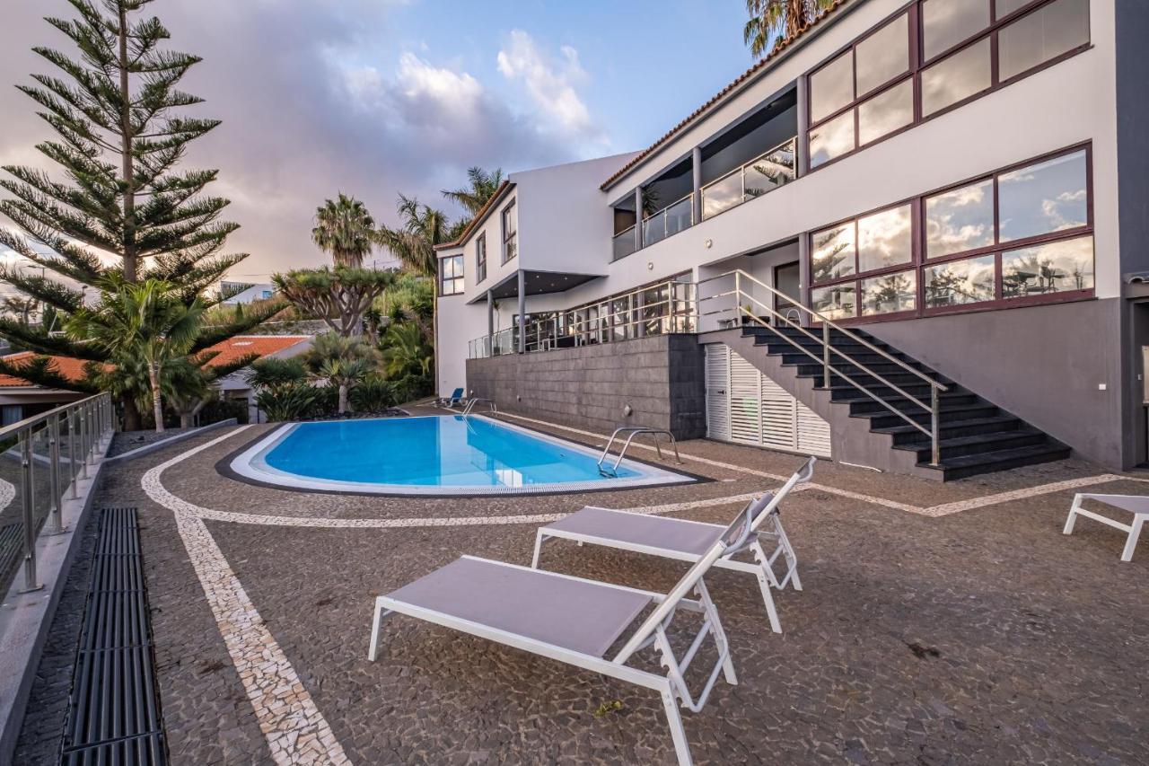 Ample Villa With Pool And Gorgeous Ocean View Фуншал Экстерьер фото