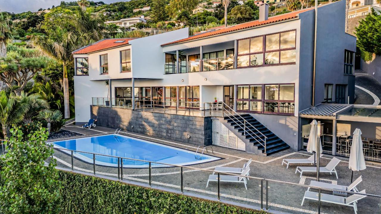 Ample Villa With Pool And Gorgeous Ocean View Фуншал Экстерьер фото