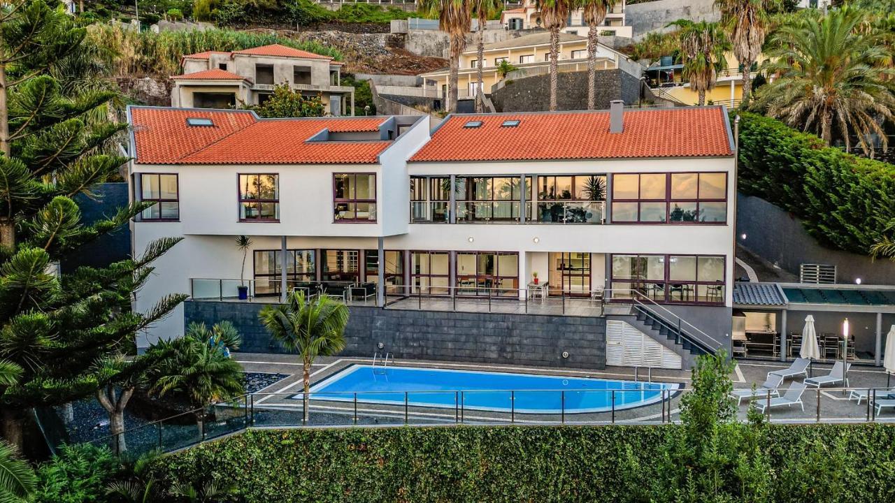 Ample Villa With Pool And Gorgeous Ocean View Фуншал Экстерьер фото